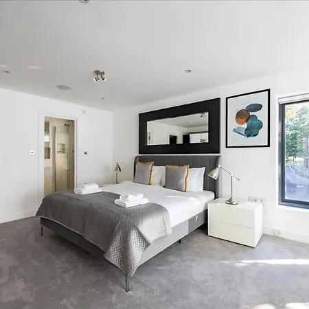 Sandmere Road By Capital London Exterior photo